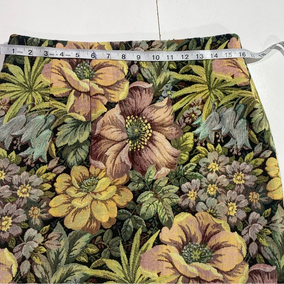 Top Shop Jacquard multi-colored Grannie Chic Floral Tapestry Weave Mini Skirt 8 - Picture 14 of 14